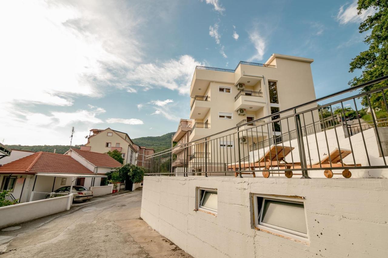 Sunnyapartments Herceg Novi Esterno foto