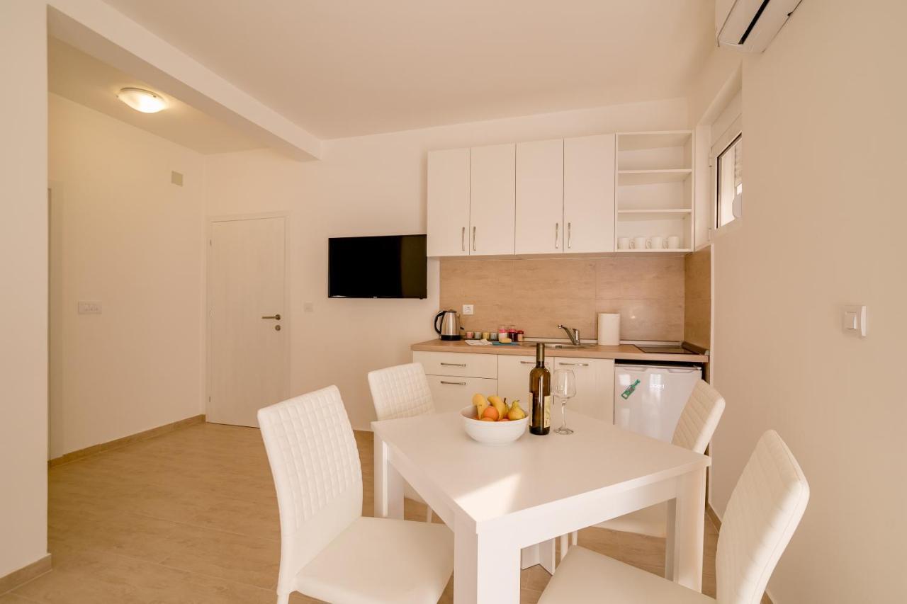 Sunnyapartments Herceg Novi Esterno foto