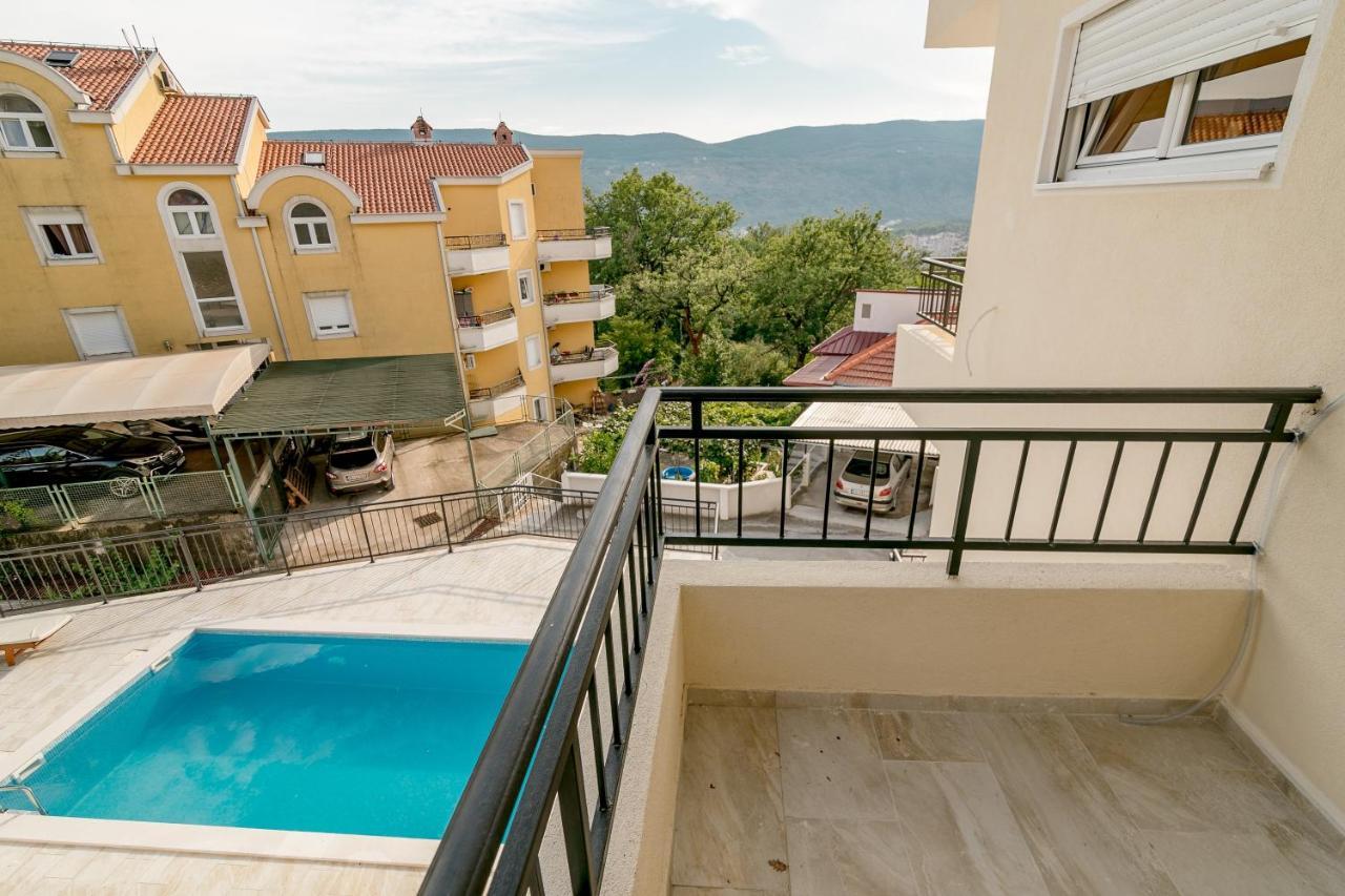 Sunnyapartments Herceg Novi Esterno foto