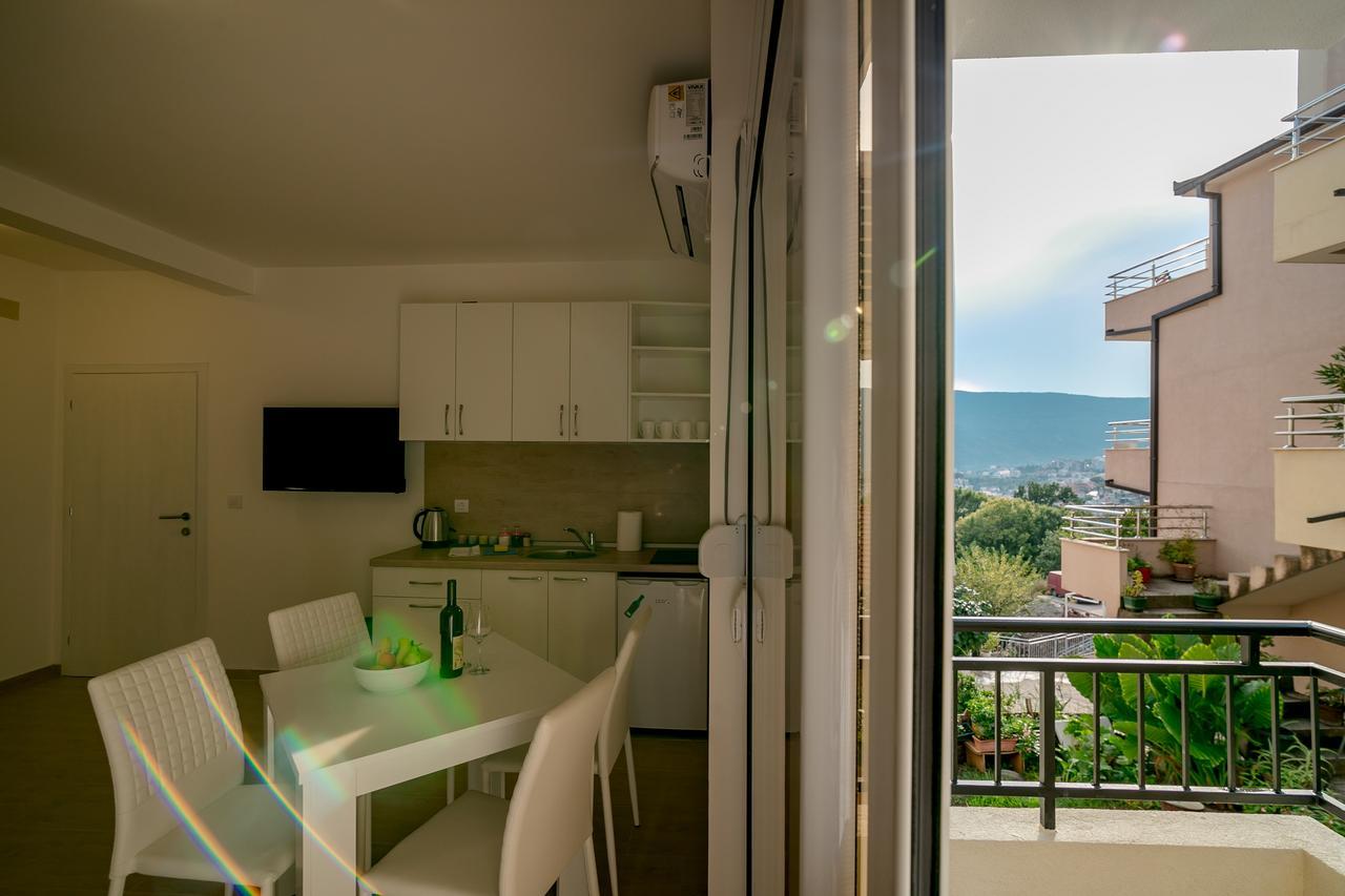 Sunnyapartments Herceg Novi Esterno foto